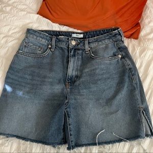 Forever 21 denim shorts size 28